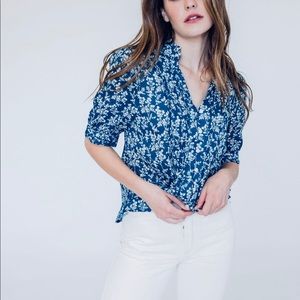 ELOUISE S/S PINTUCK SHIRT - MARINE FLORAL PRINT
